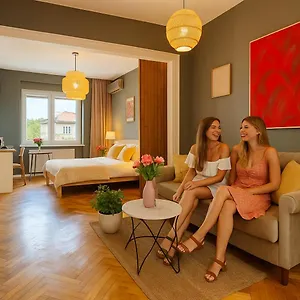 Apartament Woodie With Premium Comfort By Piata Unirii, Bucureşti